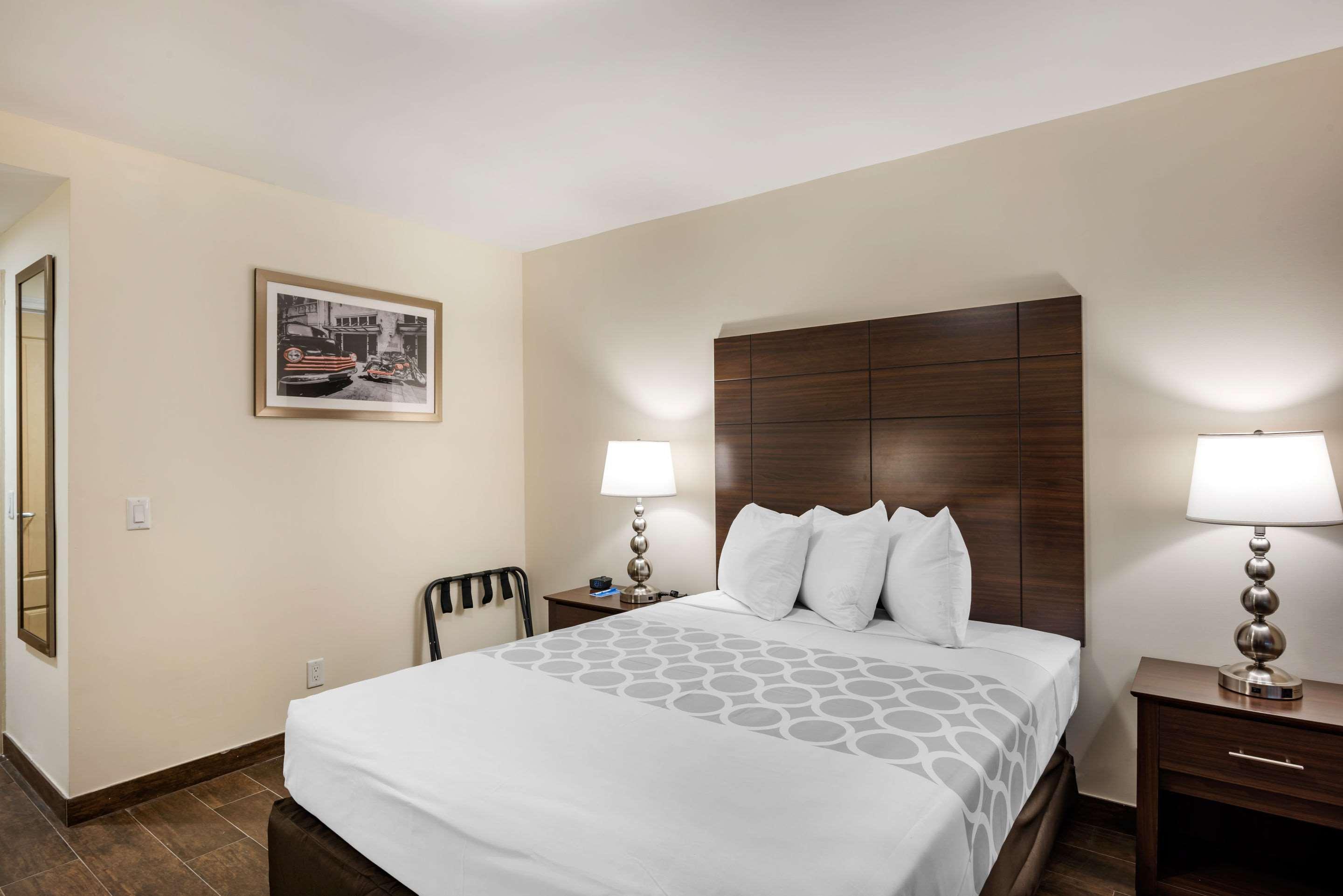Downtown Hollywood Gardens Inn & Suites Eksteriør bilde